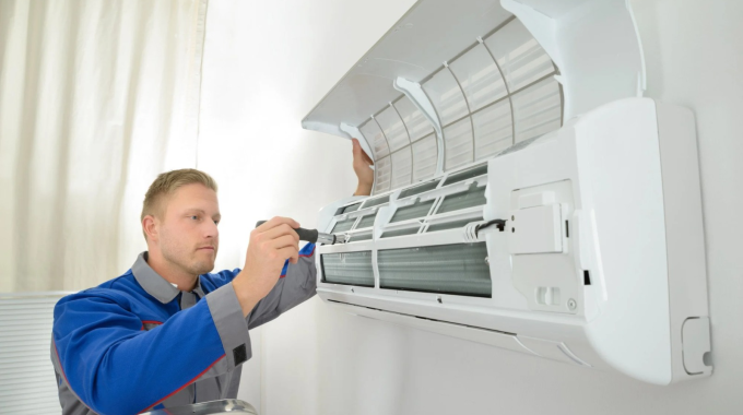 5 Signs You Should Call an Emergency AC Service